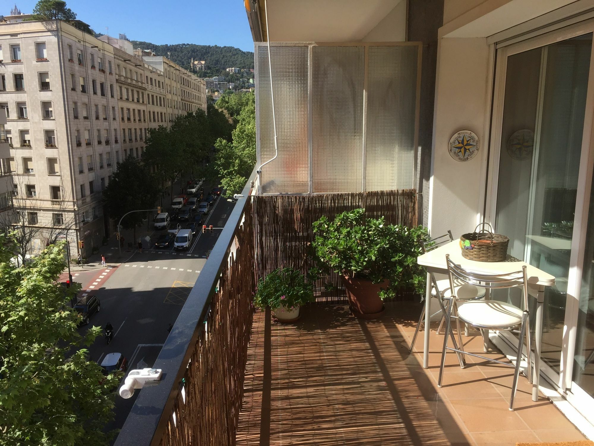Апартаменты Apkeys Barcino Balmes Барселона Экстерьер фото